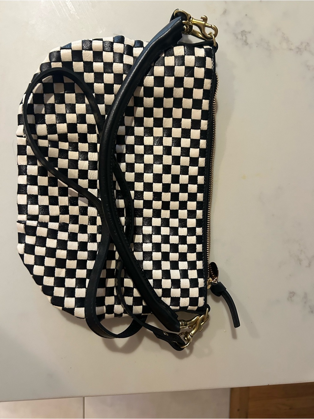 Black & White Checkered Crossbody   Petit Moyen- Claire V.